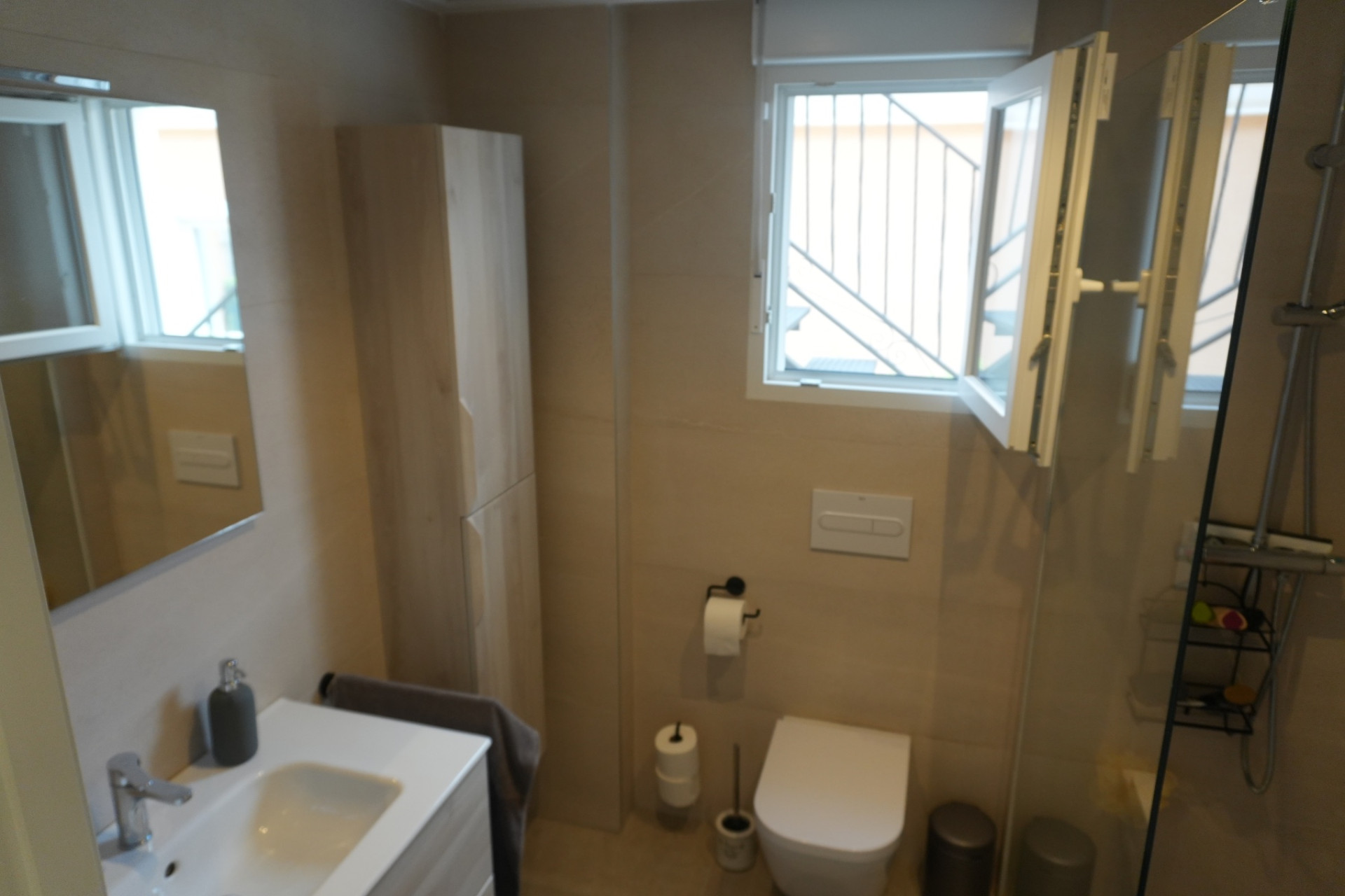 Herverkoop - 6. Vrijstaande villa - La Romana - Costa Blanca Noord
