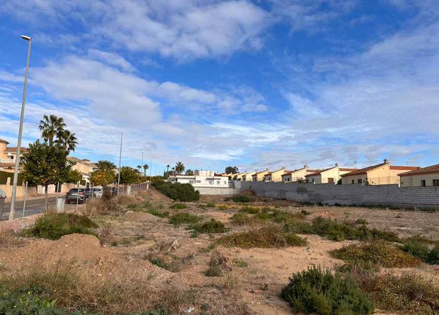 Herverkoop - Building Plot - La Marina - Rojales