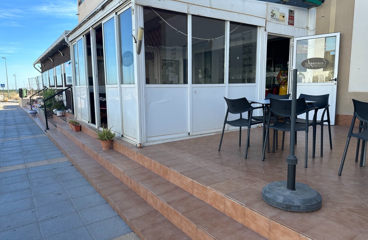 Herverkoop - Commercial Property - Orihuela - Vistabella Golf