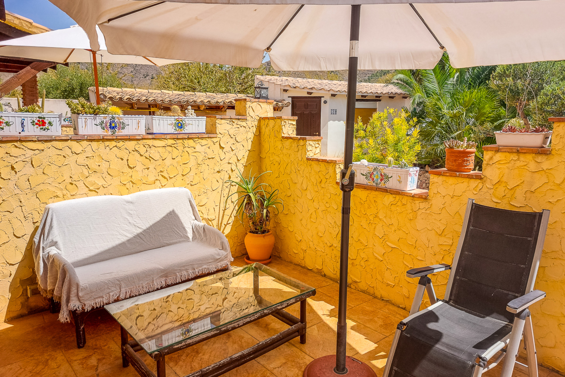 Herverkoop - Commercieel vastgoed - Hondón de las Nieves - Costa Blanca Zuid