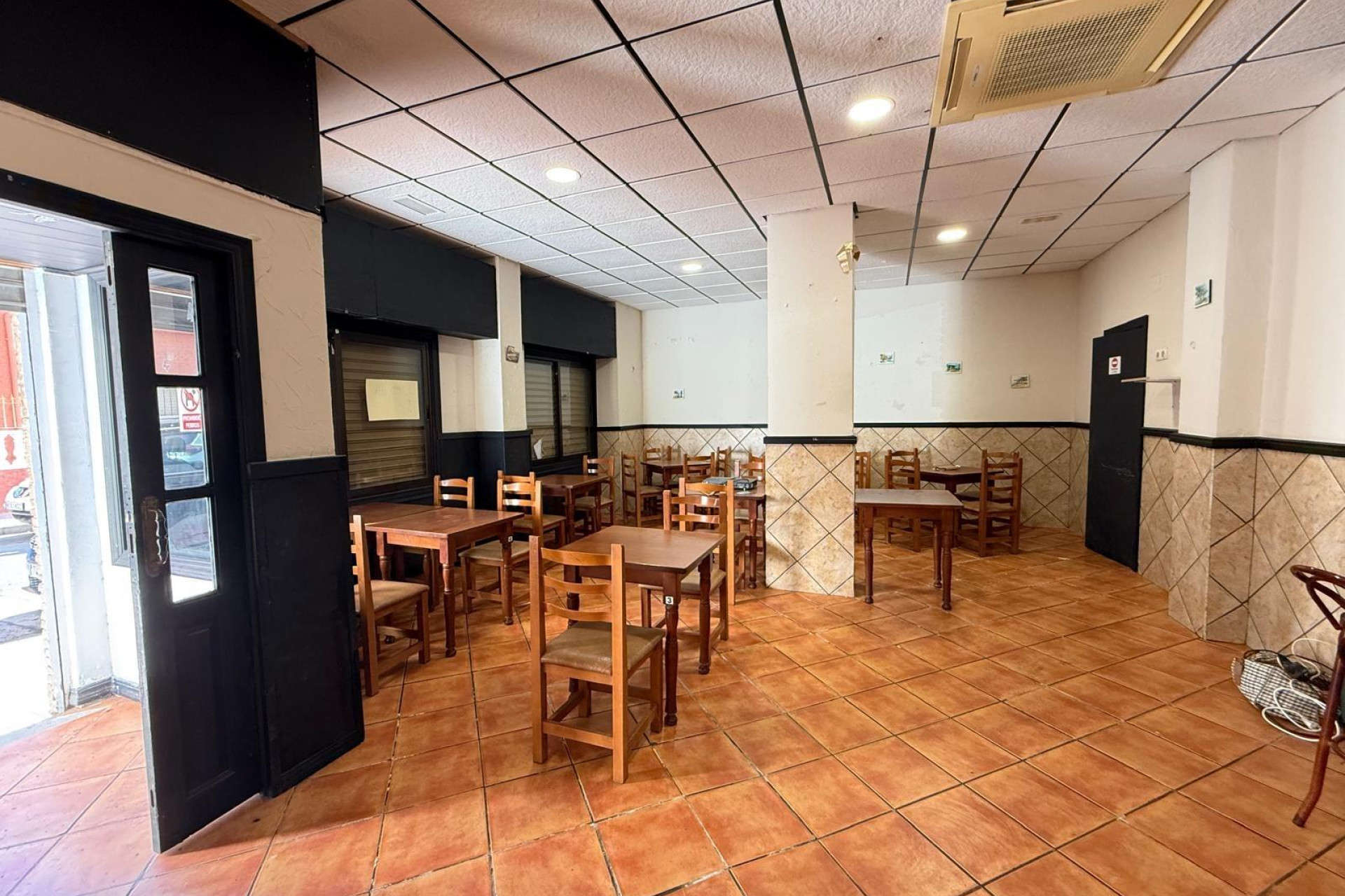 Herverkoop - Commercieel vastgoed - Torrevieja - Costa Blanca Zuid