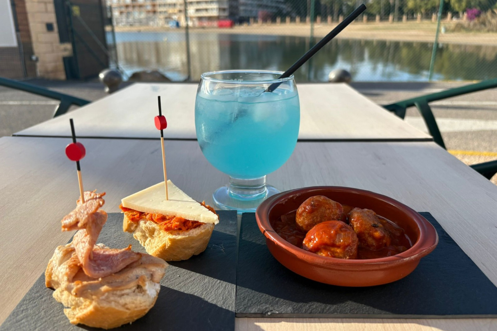 Herverkoop - Commercieel vastgoed - Torrevieja - Puerto