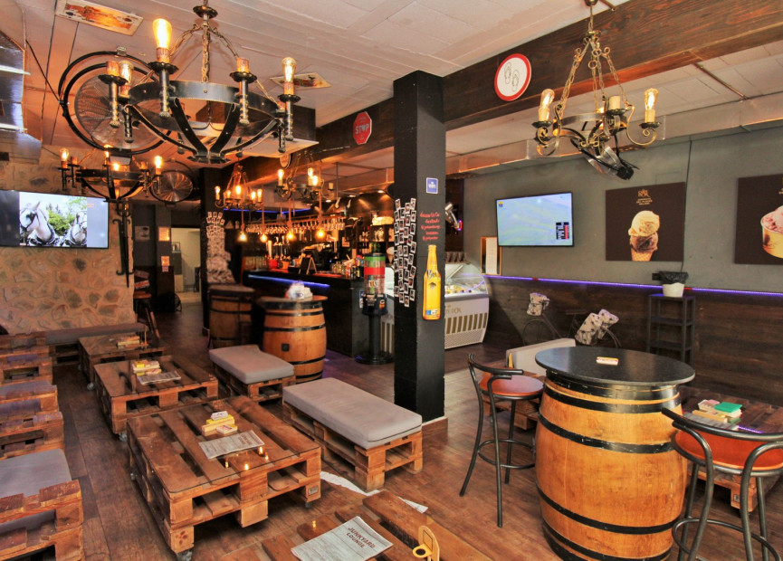 Herverkoop - Commercieel vastgoed - Villamartin - Costa Blanca Zuid