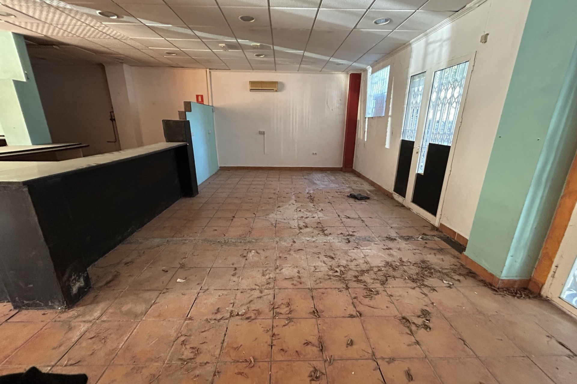 Herverkoop - Commercieel vastgoed - Villamartin - Costa Blanca Zuid