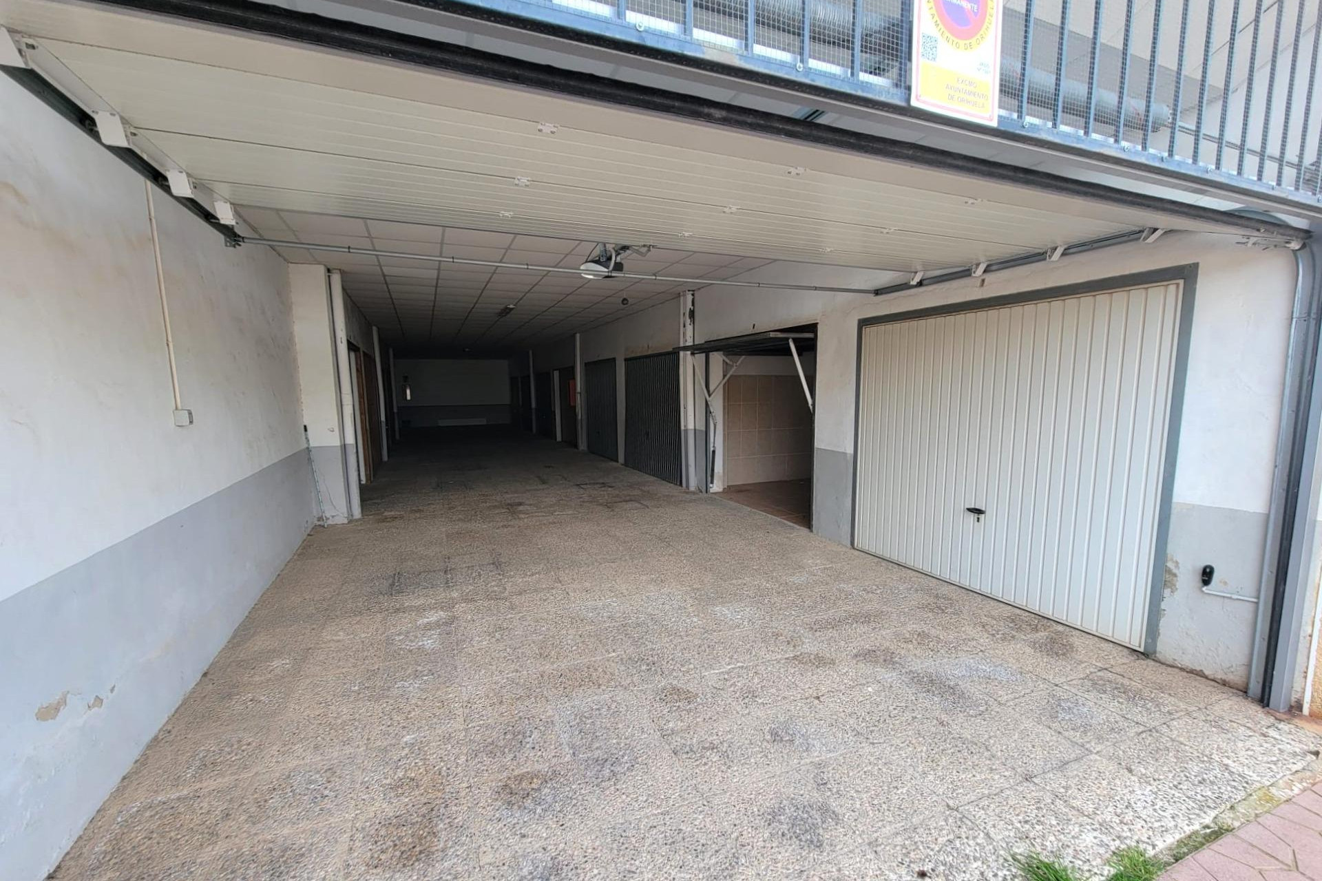 Herverkoop - Garage - Orihuela Costa - Costa Blanca Zuid