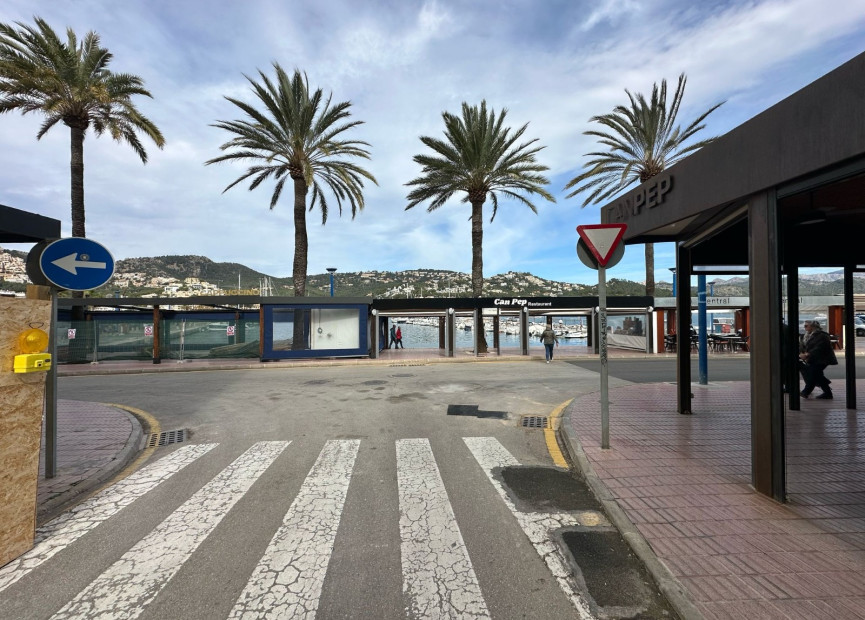 Herverkoop - Garage - Port d'Andratx - Mallorca