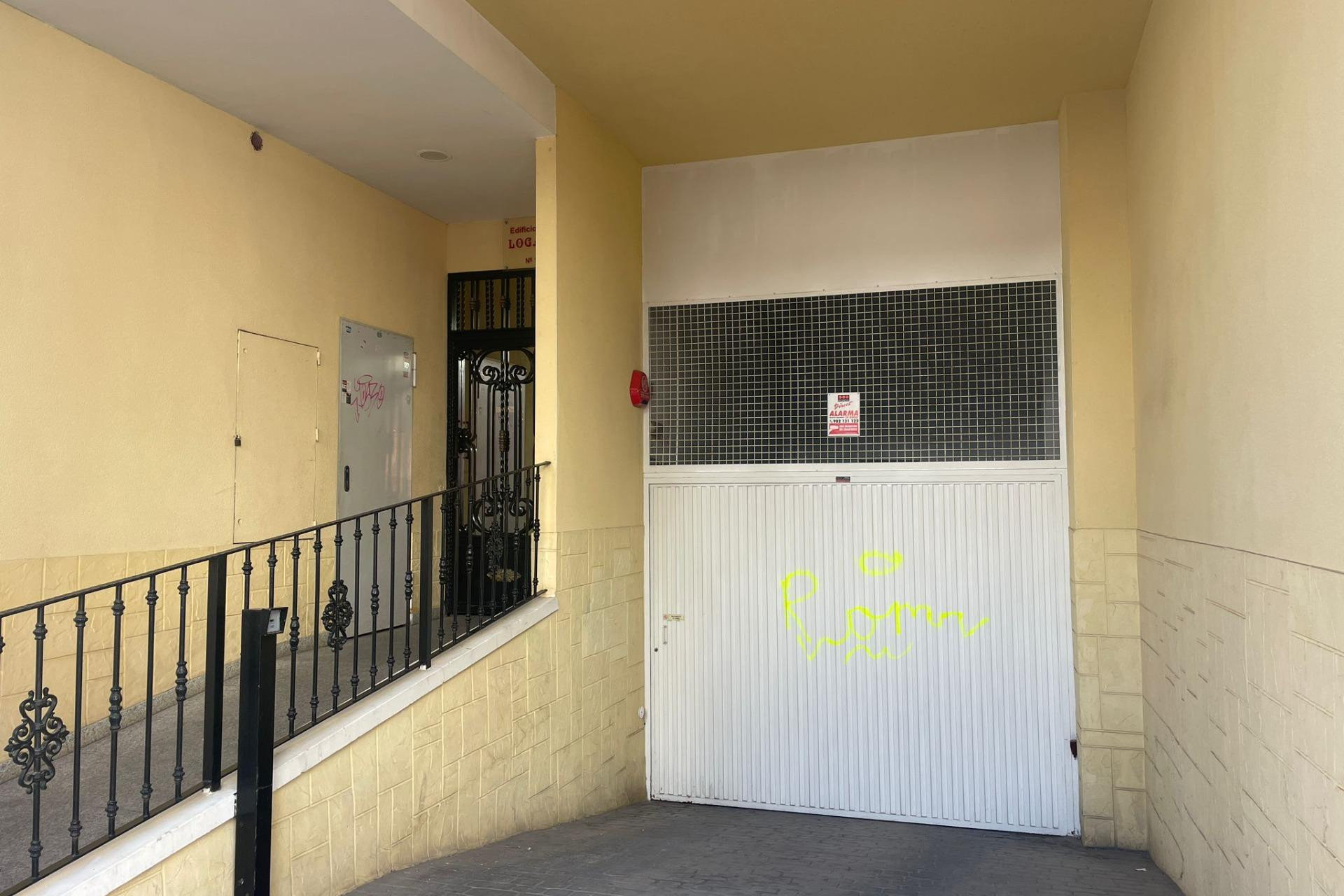 Herverkoop - Garage - Torrevieja - Costa Blanca Zuid