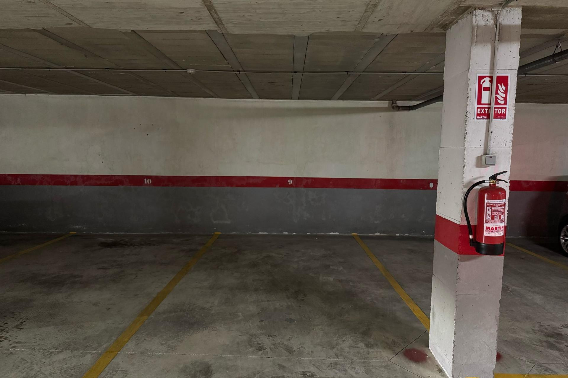 Herverkoop - Garage - Torrevieja - Costa Blanca Zuid