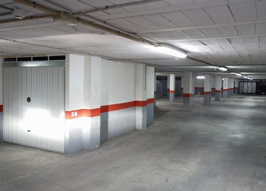 Herverkoop - Garage - Torrevieja - Costa Blanca Zuid