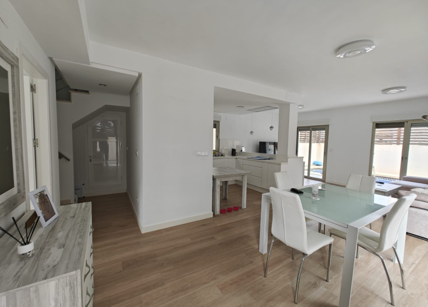 Herverkoop - Semi-detached - Cox - Orihuela