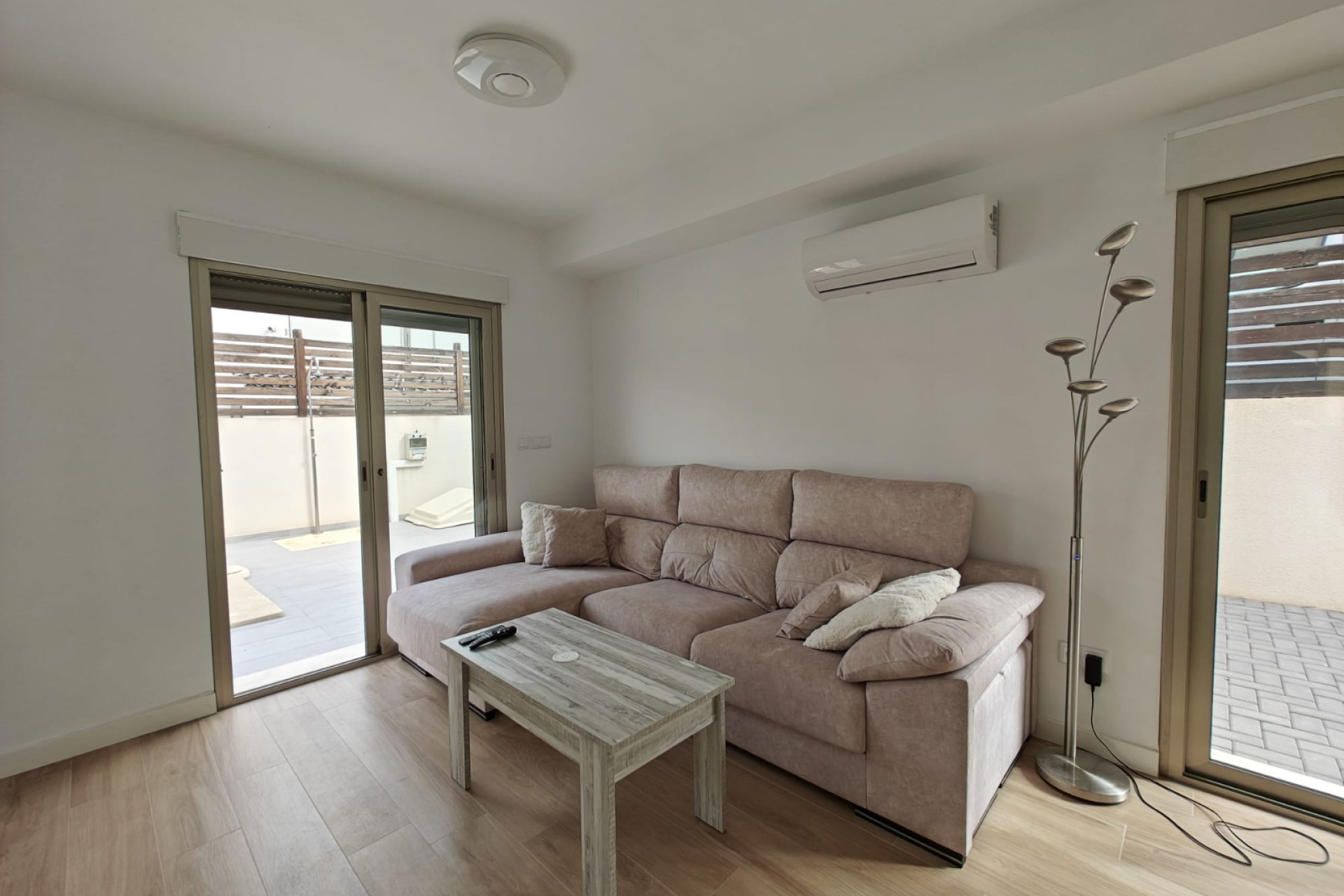 Herverkoop - Semi-detached - Cox - Orihuela