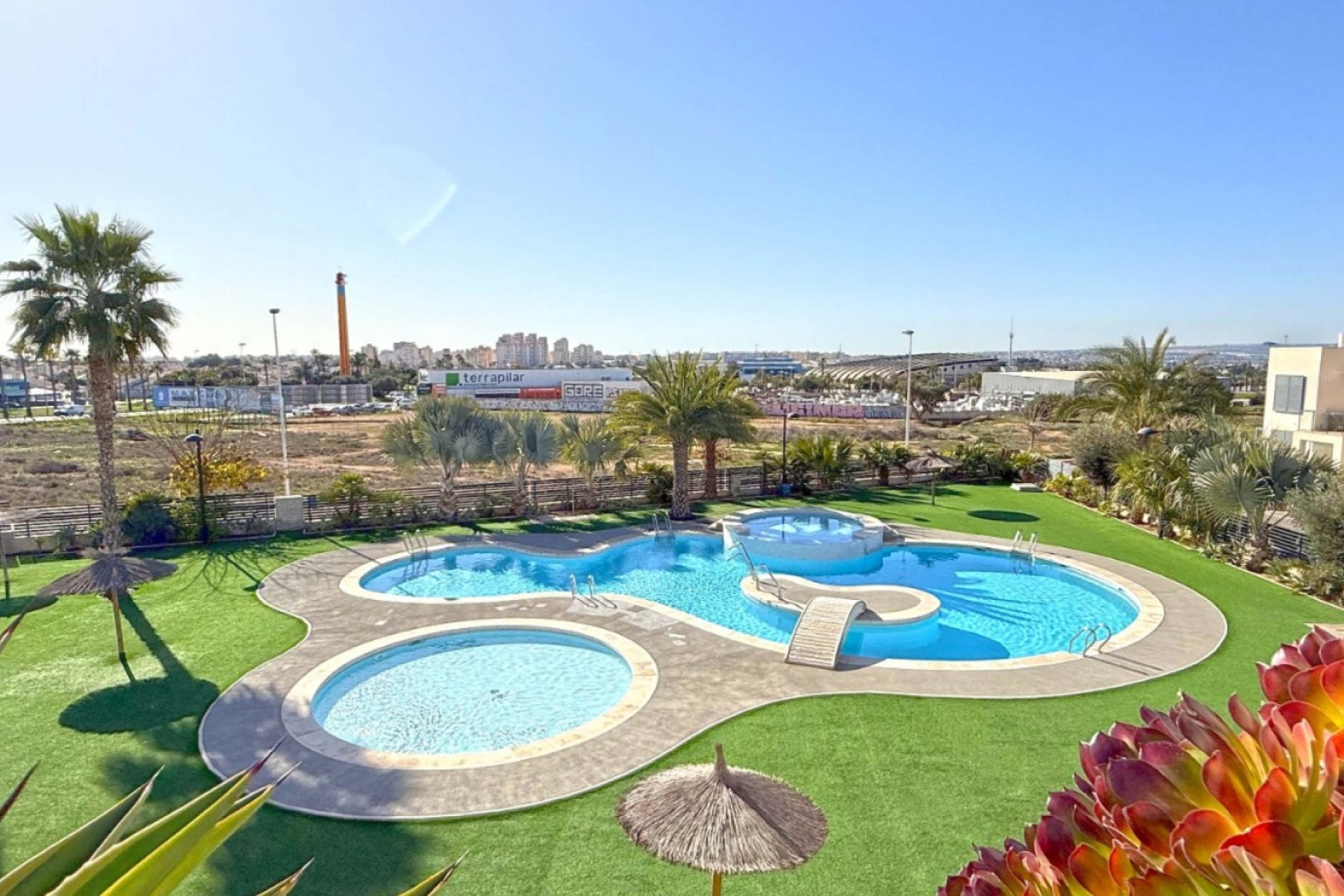 Herverkoop - Semi-detached - Torrevieja - Aguas Nuevas