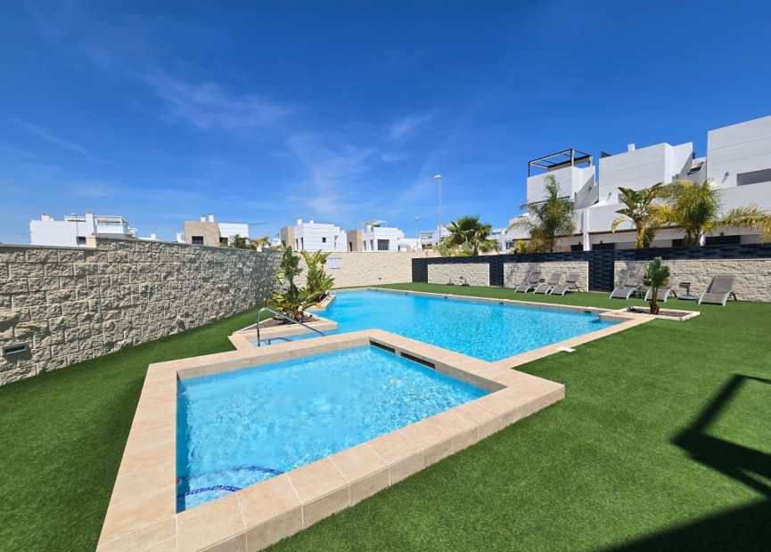 Herverkoop - Townhouse * - Ciudad Quesada * - Doña Pepa *