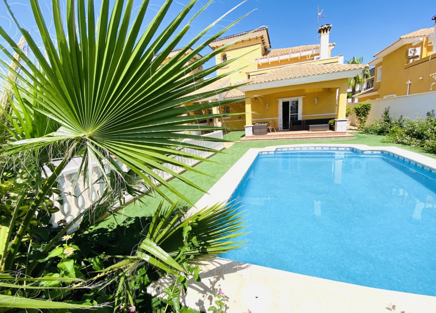 Herverkoop - Villa - Cabo Roig - Orihuela Costa