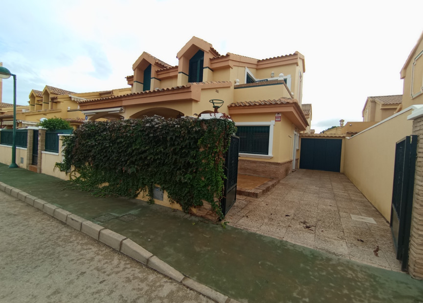 Herverkoop - Villa - Dehesa de Campoamor - Orihuela Costa