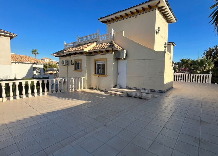 Herverkoop - Villa - La Zenia - Orihuela Costa