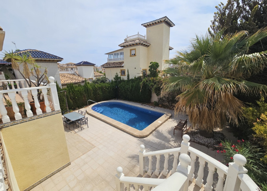 Herverkoop - Villa - La Zenia - Orihuela Costa