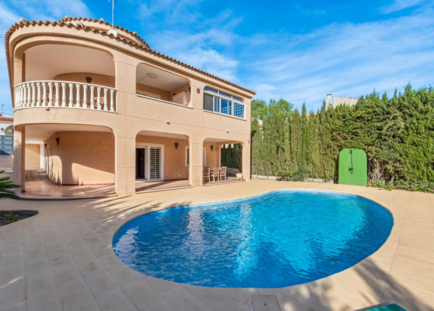 Herverkoop - Villa - Los Balcones - Orihuela Costa