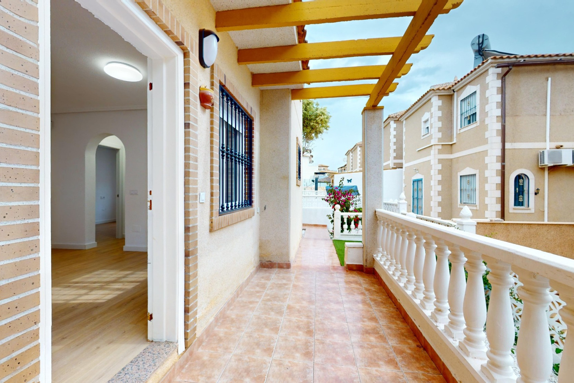 Herverkoop - Villa - Orihuela Costa - Blue Lagoon