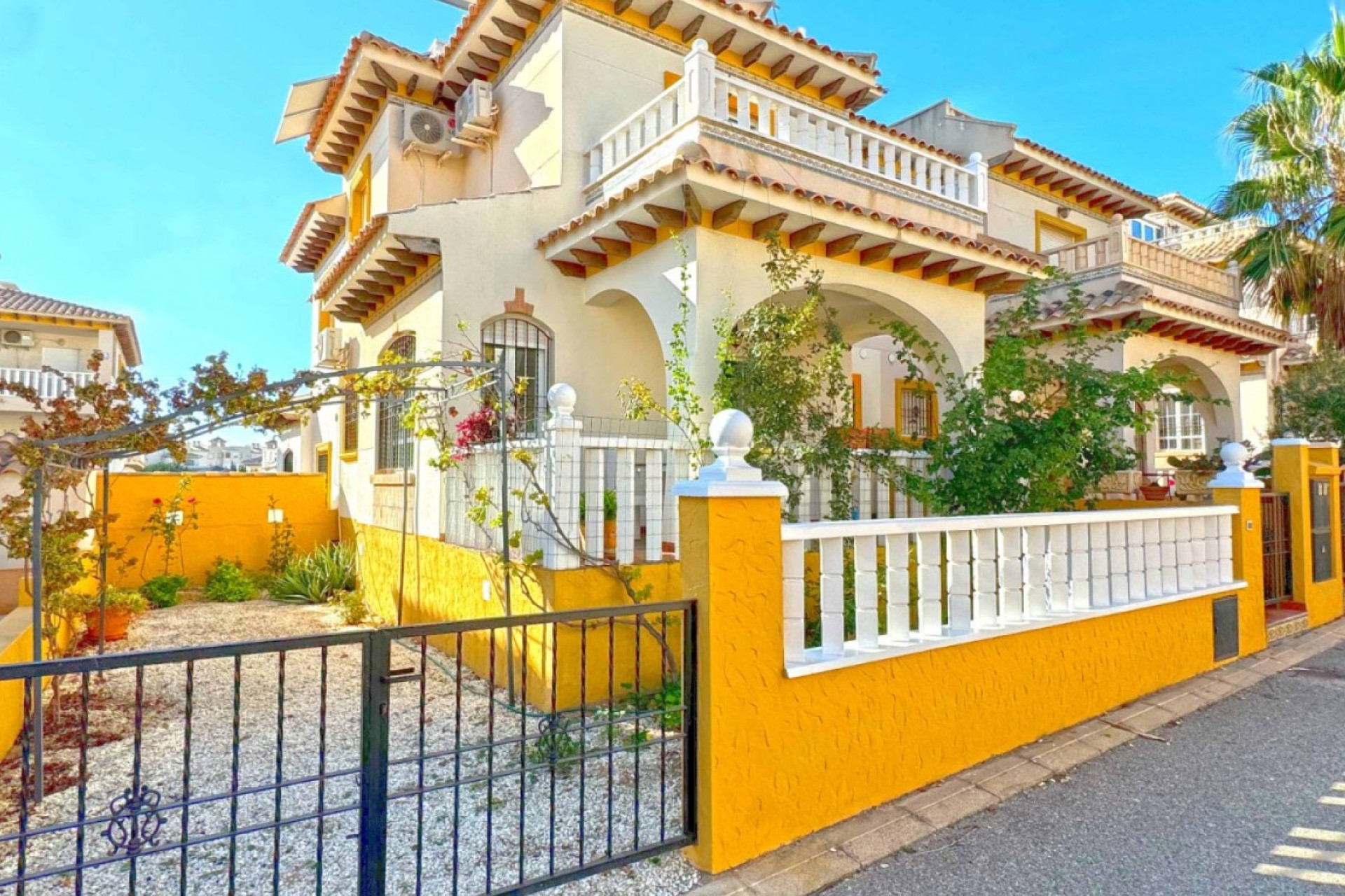 Herverkoop - Villa - Orihuela Costa