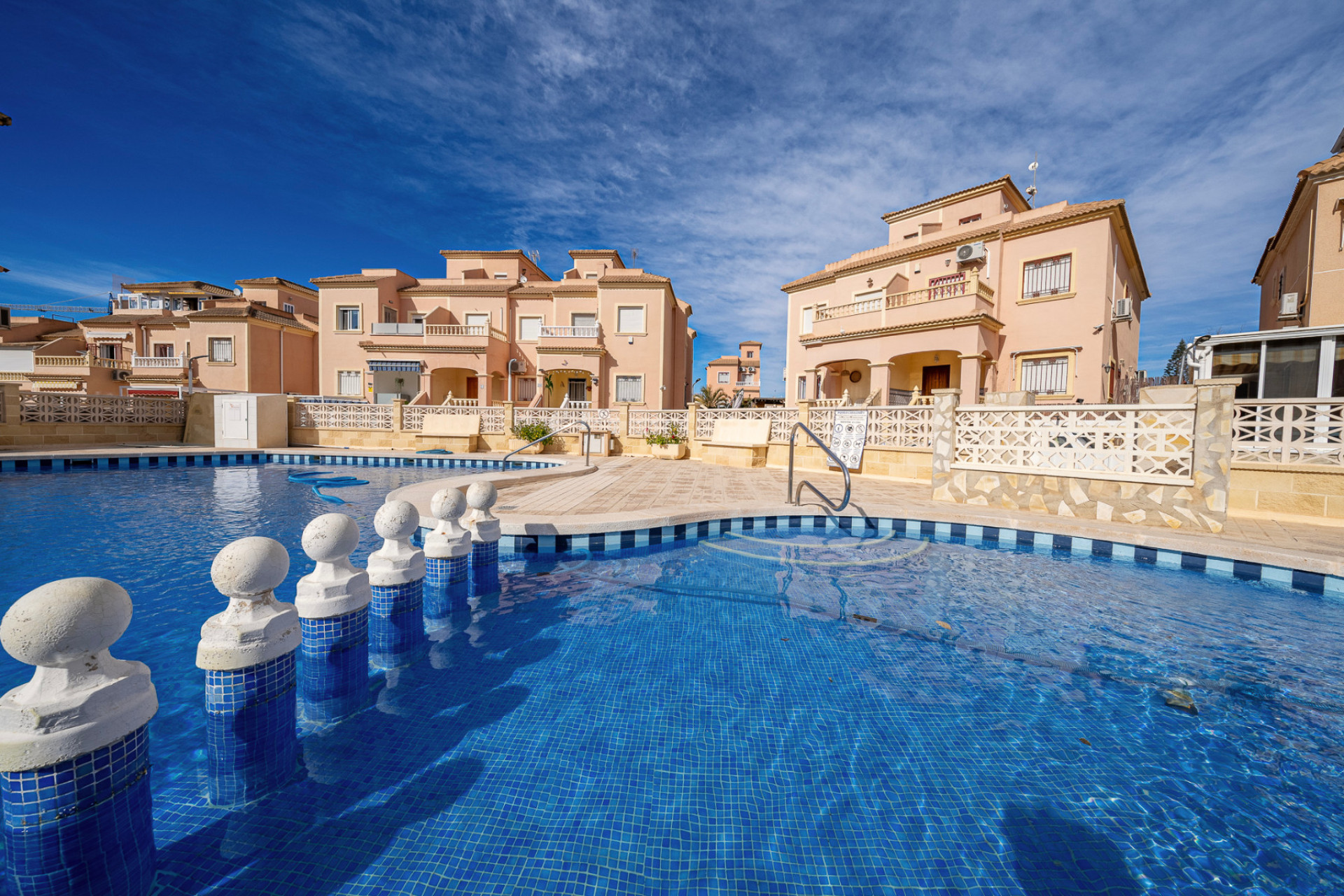 Herverkoop - Villa - Playa Flamenca - Orihuela Costa