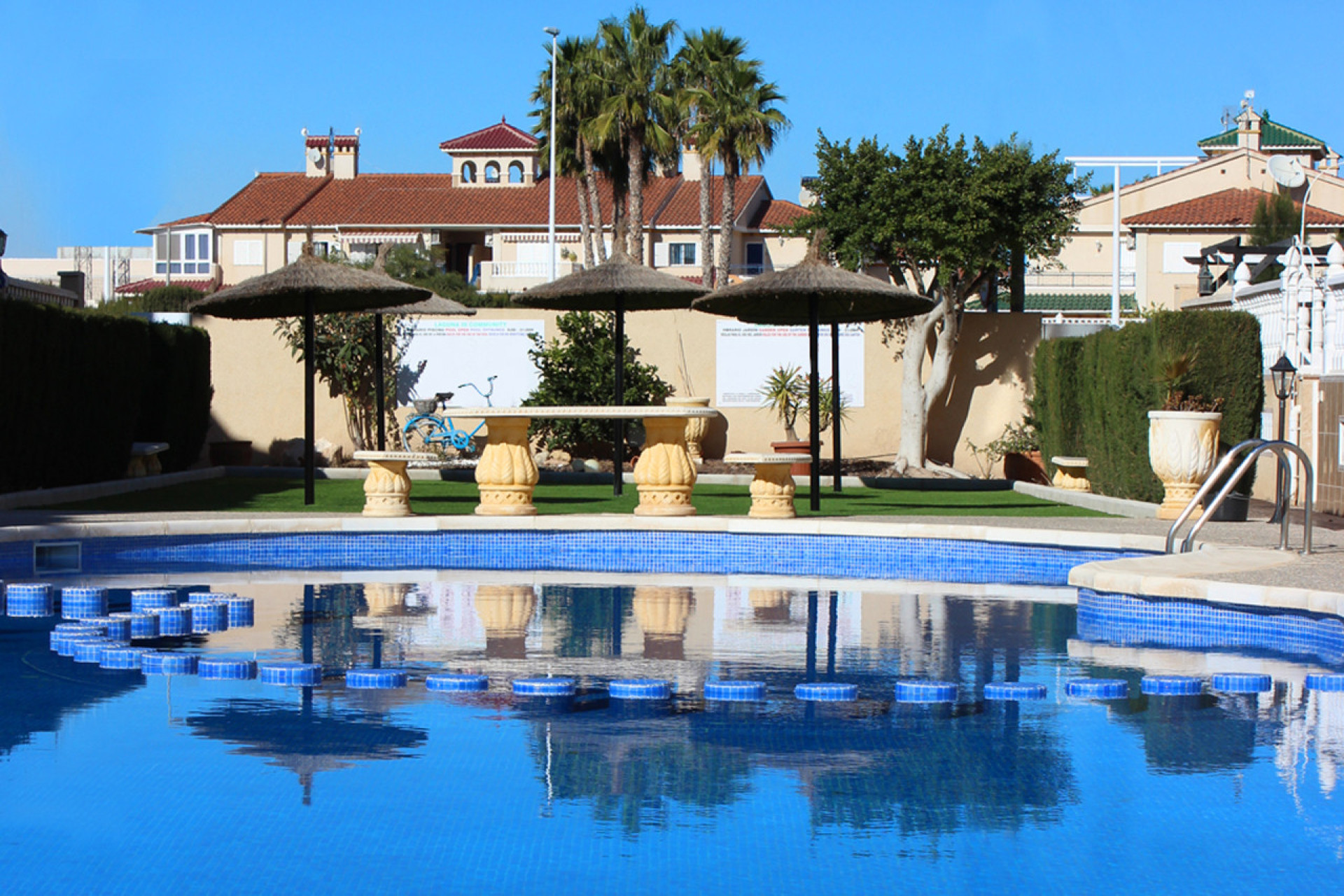 Herverkoop - Villa - Playa Flamenca - Orihuela Costa