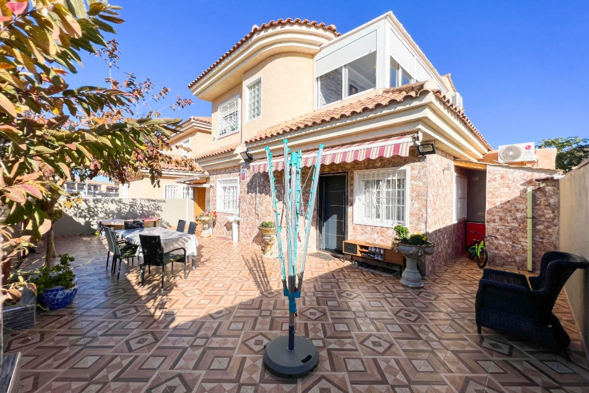 Herverkoop - Villa - Punta Prima - Orihuela Costa