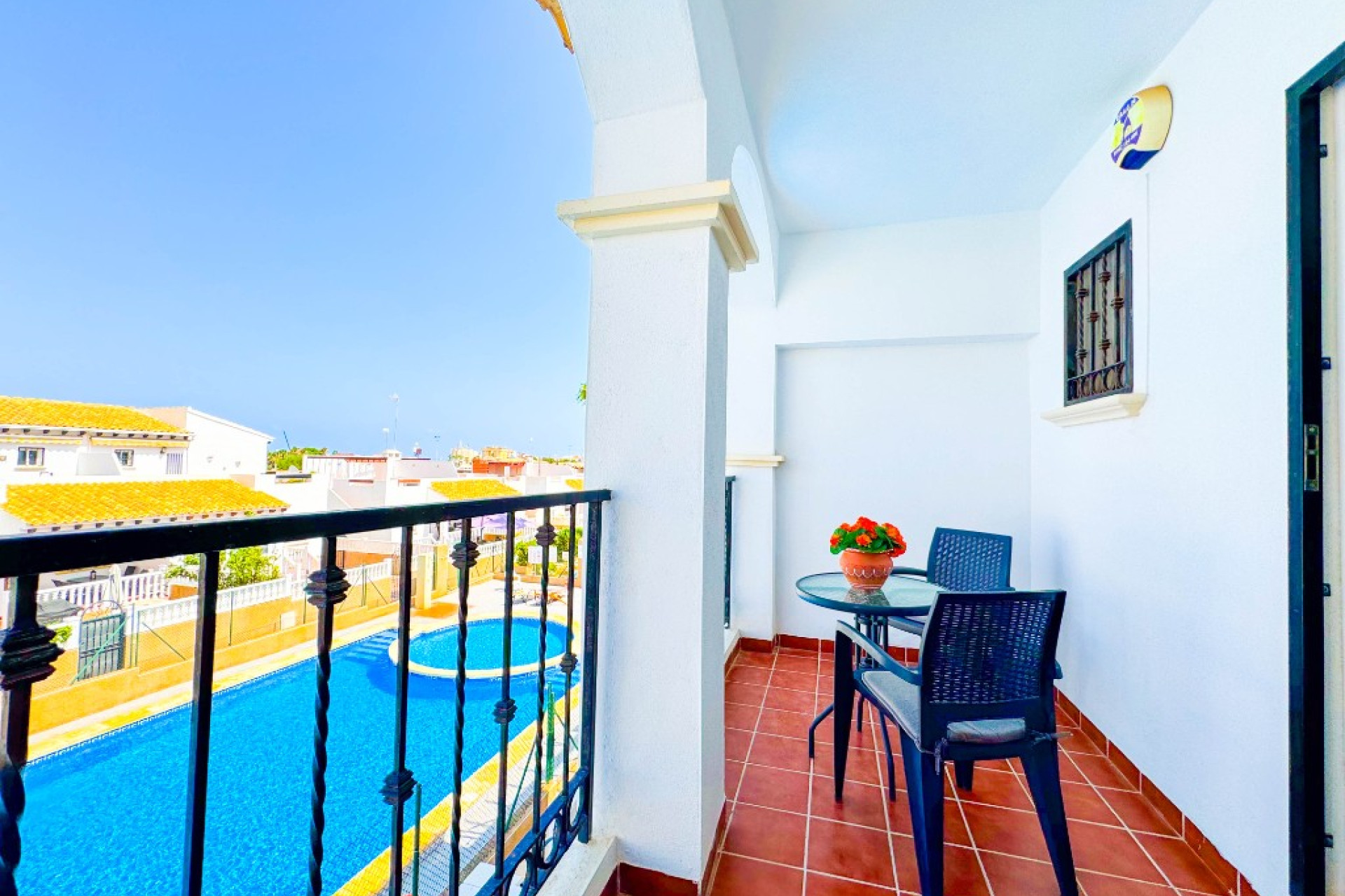 Herverkoop - Villa - Punta Prima - Orihuela Costa