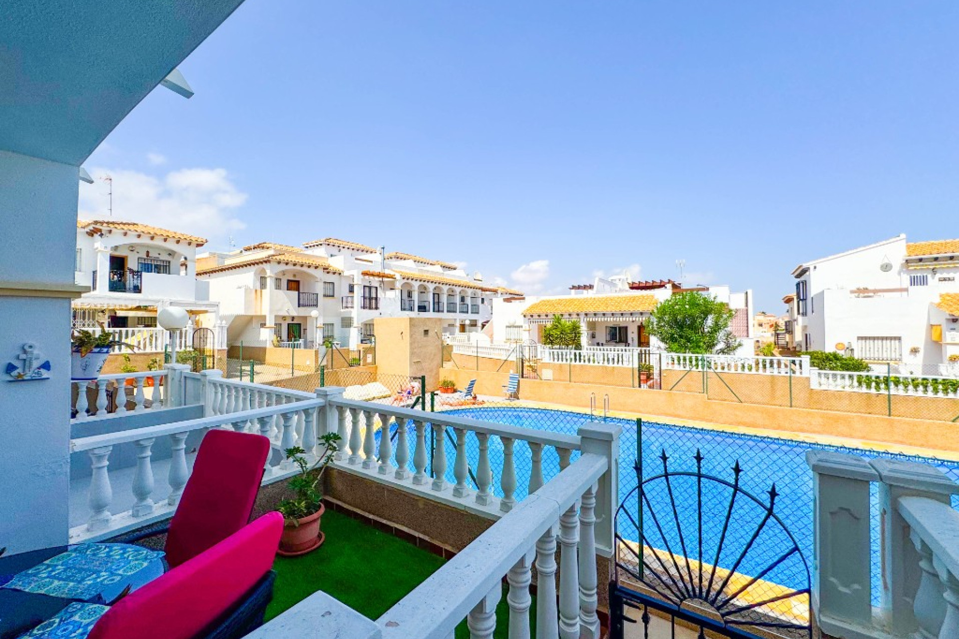 Herverkoop - Villa - Punta Prima - Orihuela Costa