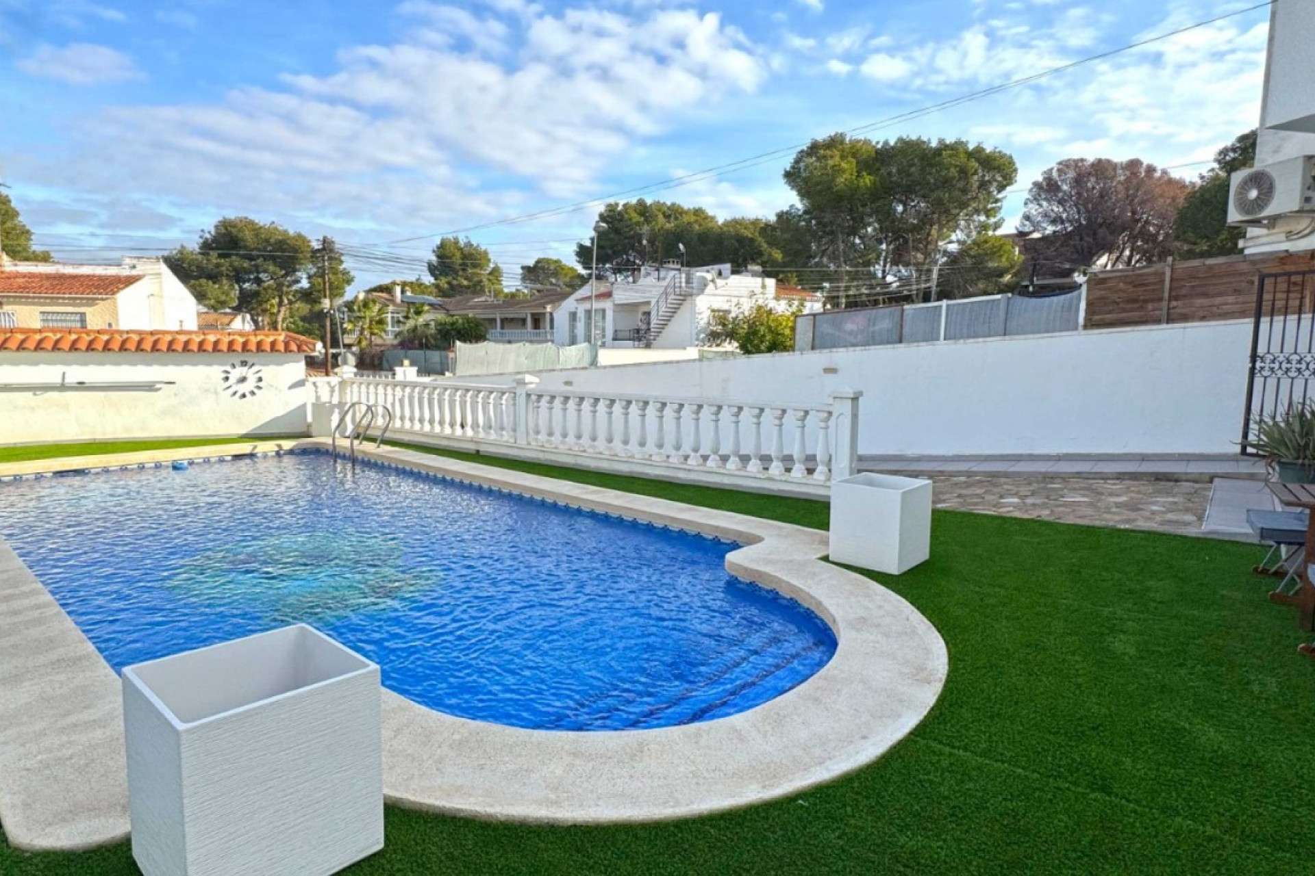 Herverkoop - Villa - Torrevieja - Orihuela Costa