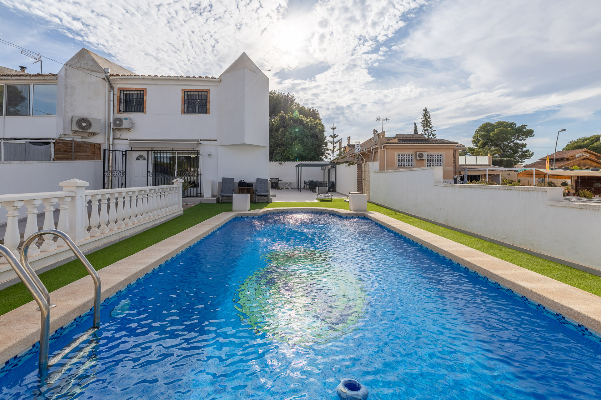 Herverkoop - Villa - Torrevieja - Orihuela Costa