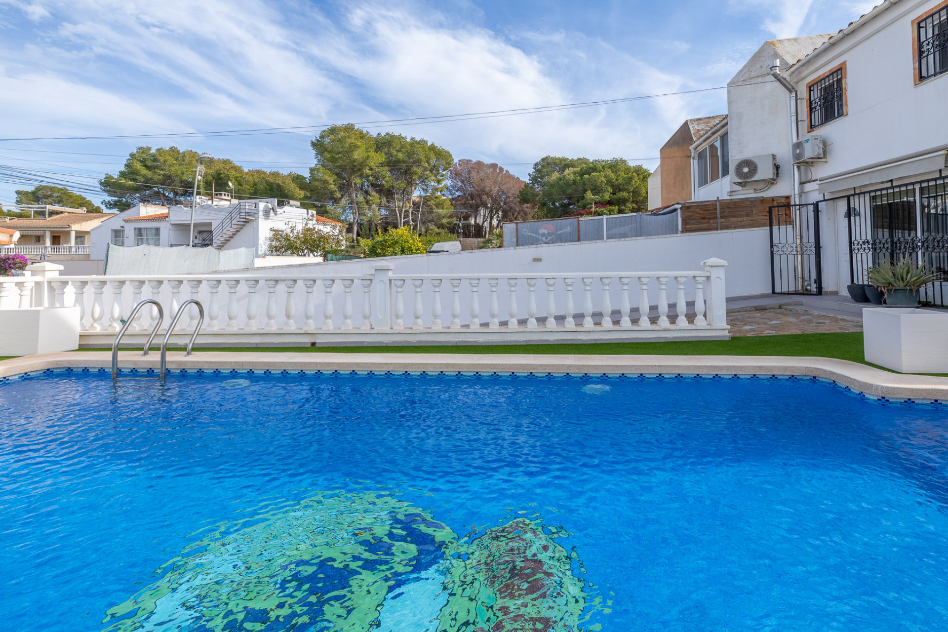 Herverkoop - Villa - Torrevieja - Orihuela Costa