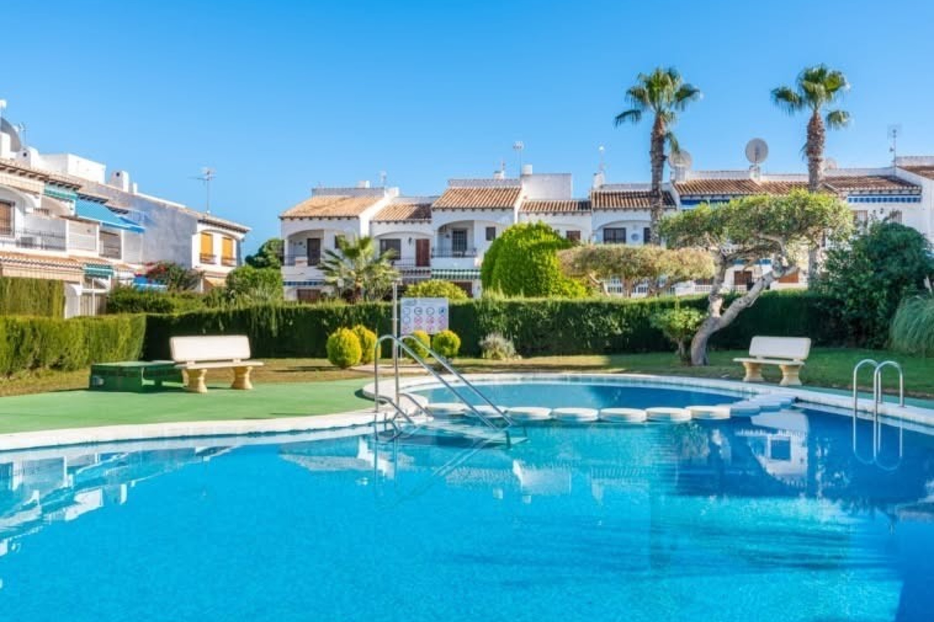 Herverkoop - Villa - Torrevieja - Orihuela Costa