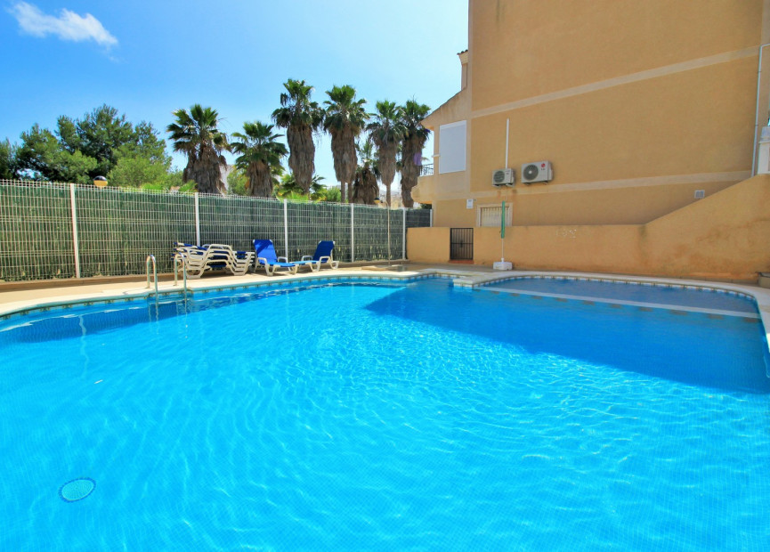 Herverkoop - Villa - Villamartin - Orihuela Costa