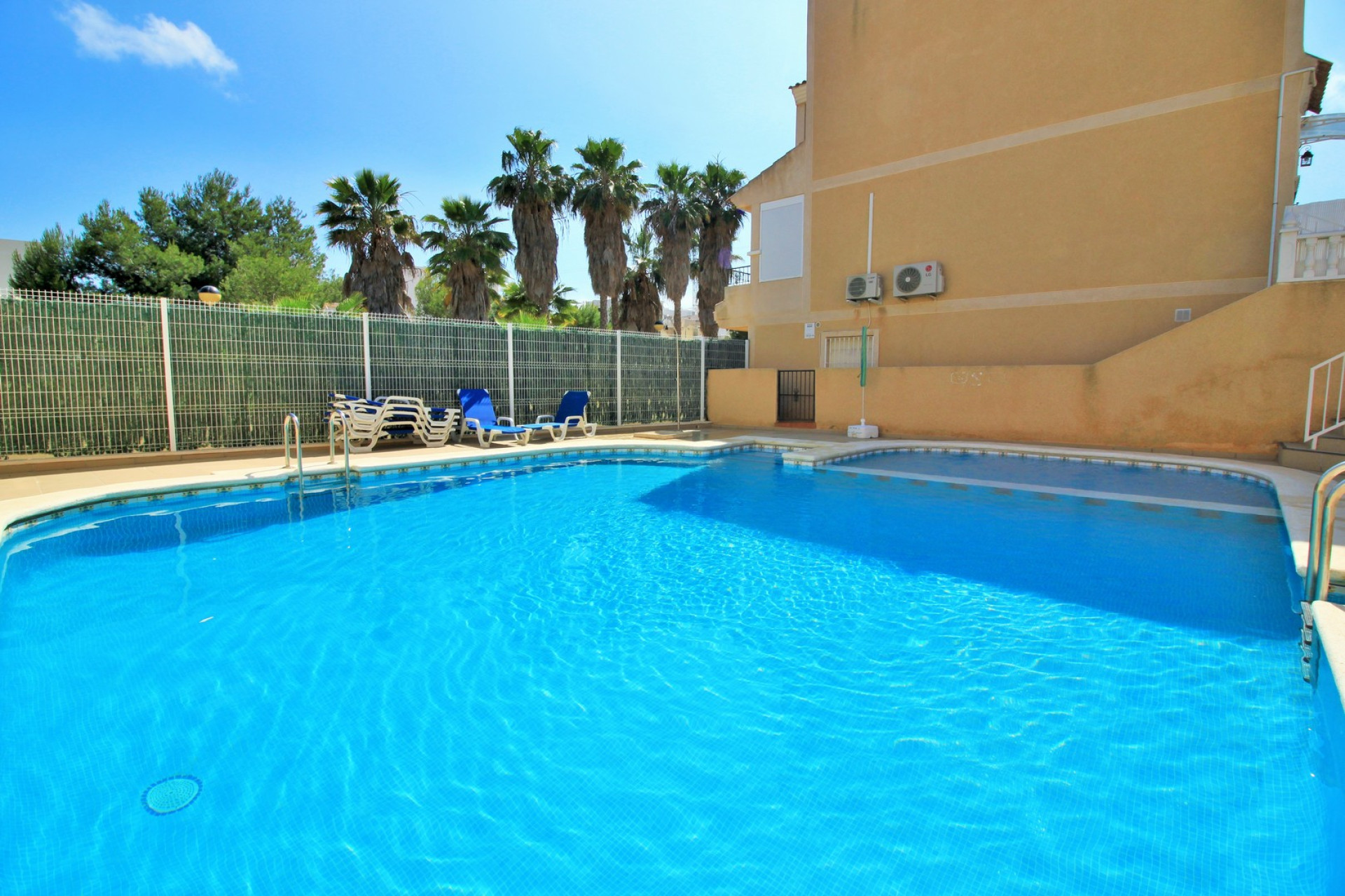 Herverkoop - Villa - Villamartin - Orihuela Costa