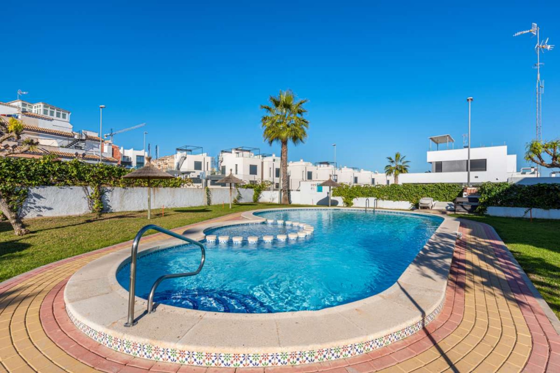 Herverkoop - Villa - Villamartin - Orihuela Costa