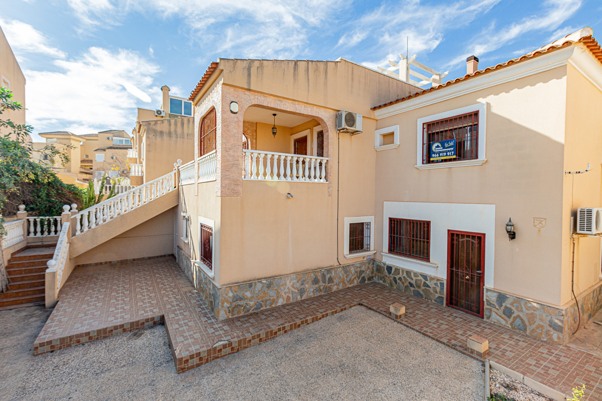 Herverkoop - Villa - Villamartin - Orihuela Costa