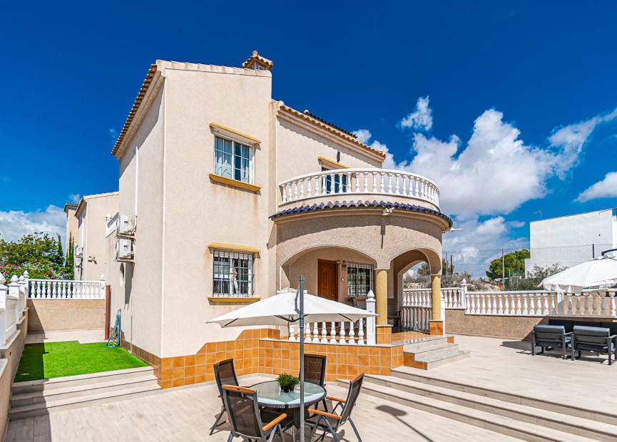 Herverkoop - Villa - Villamartin - Orihuela Costa