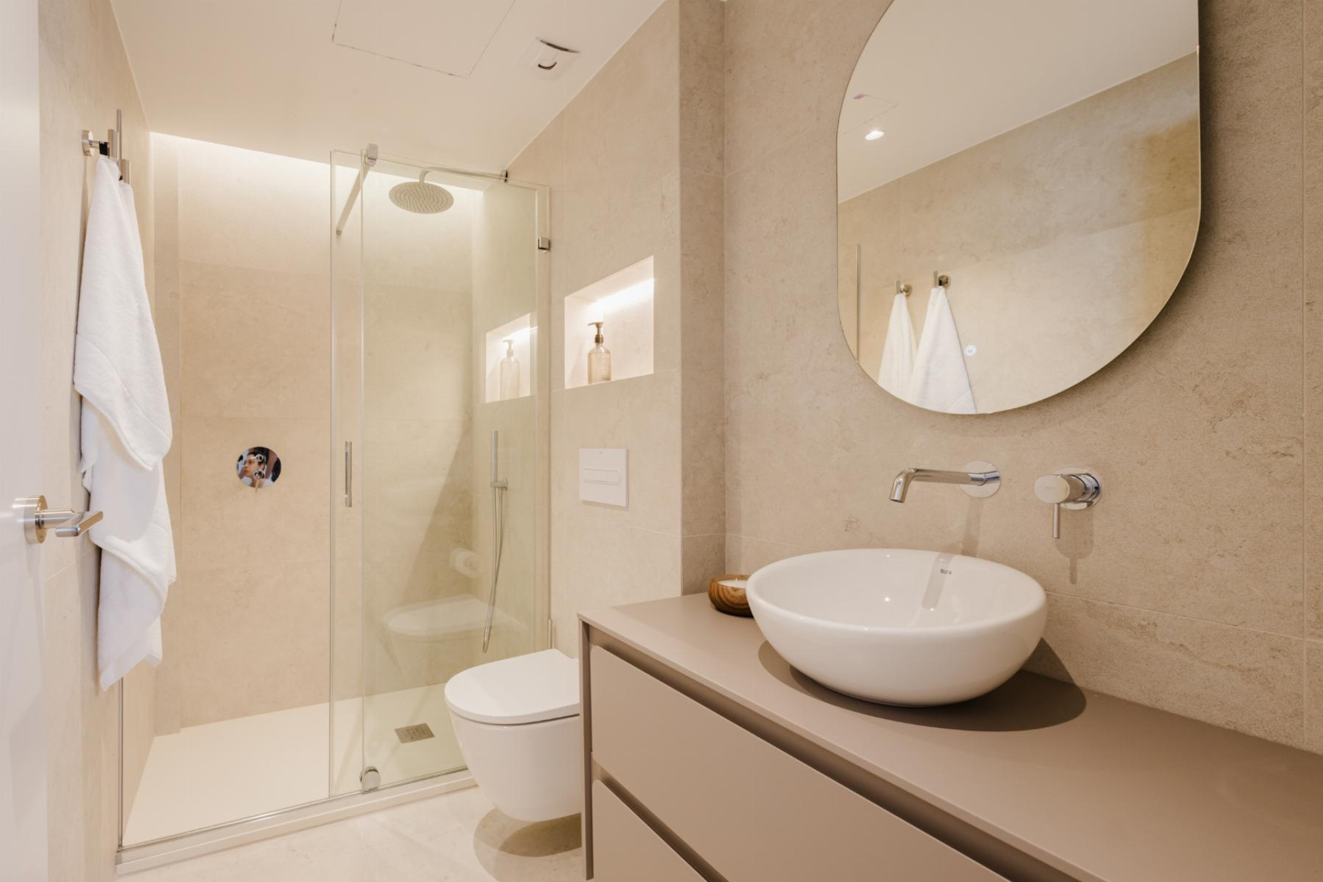 Lange termijn verhuur - 1. Appartement / flat - Torrevieja - Costa Blanca Zuid