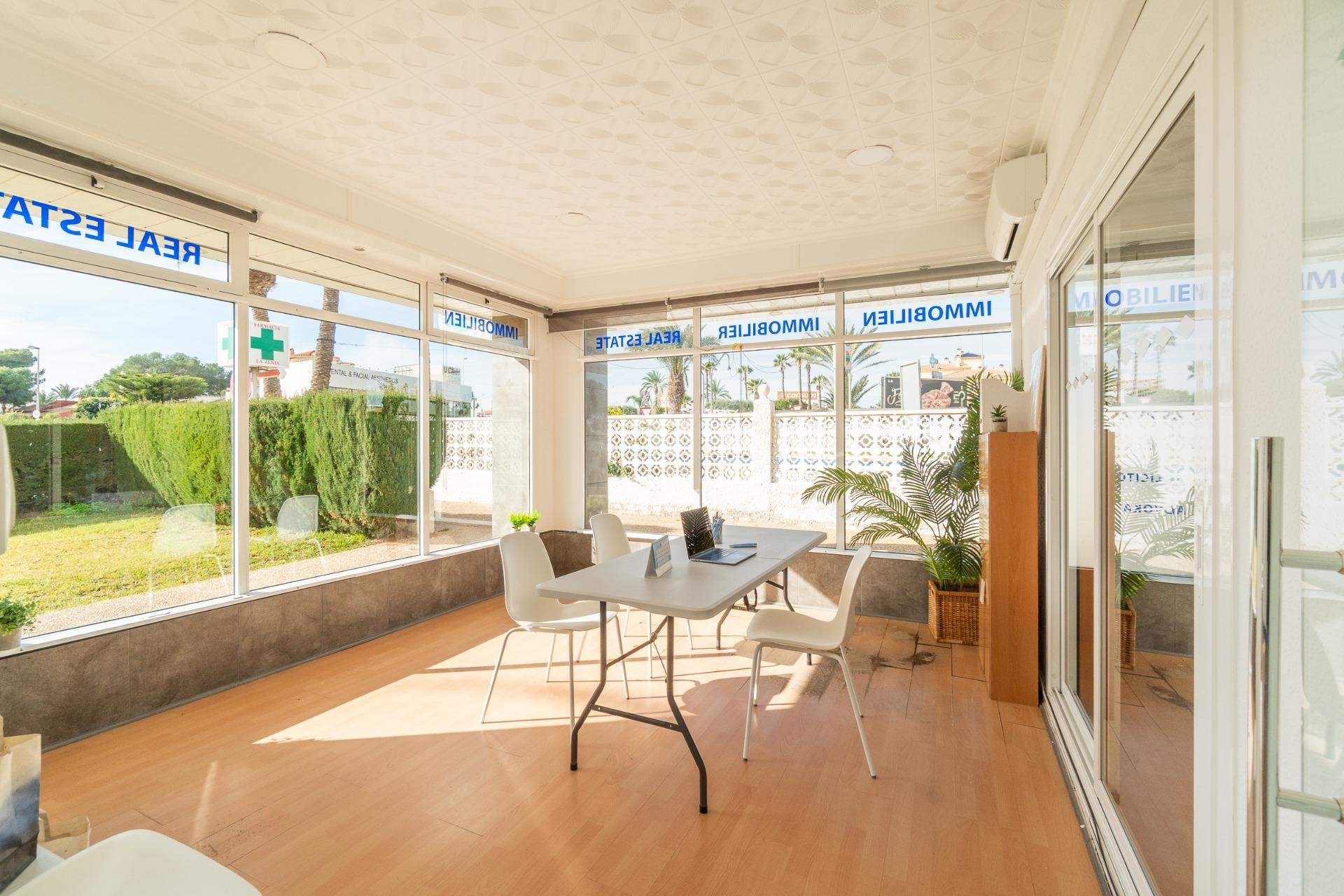 Lange termijn verhuur - Commercieel vastgoed - Orihuela Costa - Costa Blanca Zuid