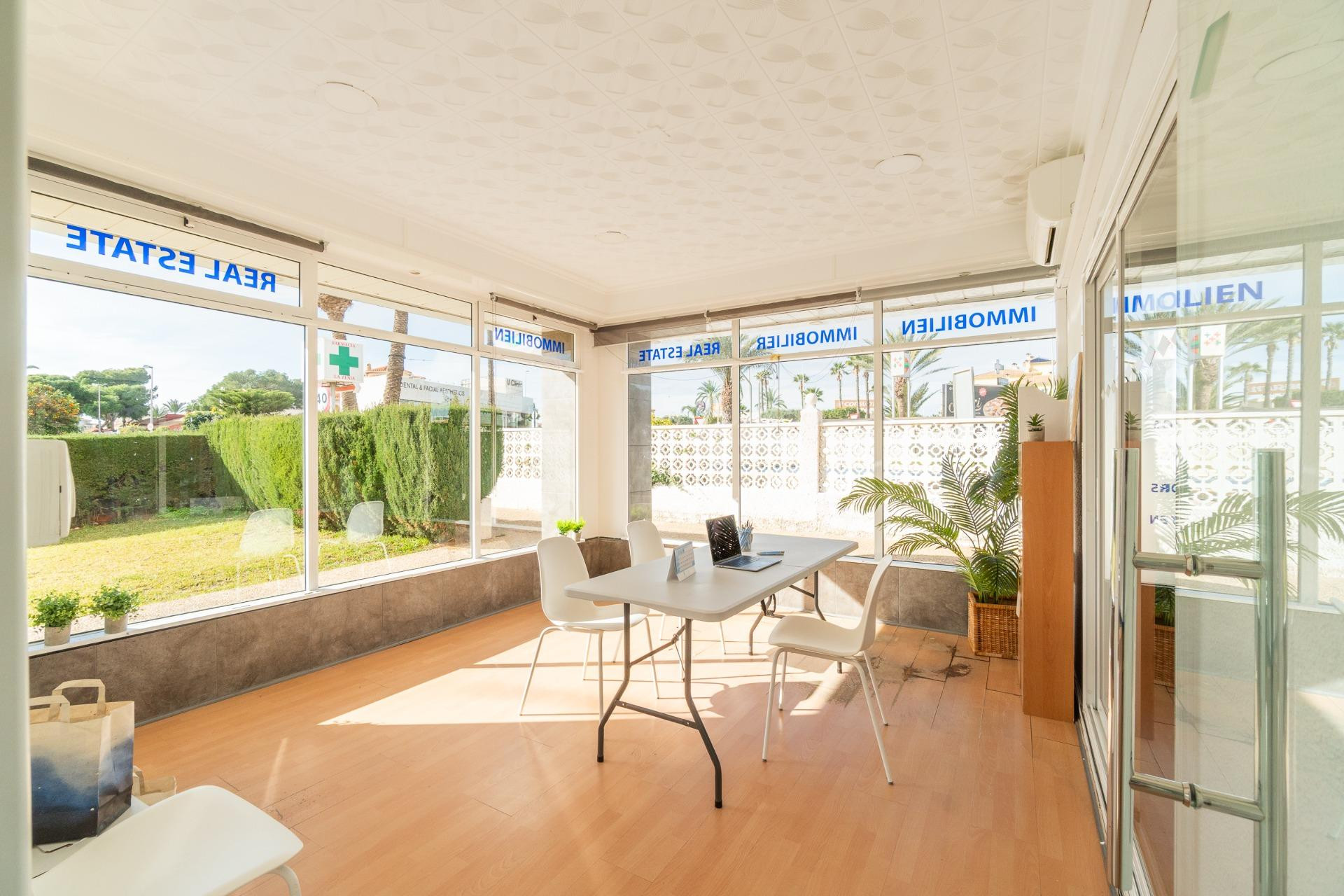 Lange termijn verhuur - Commercieel vastgoed - Orihuela Costa - Costa Blanca Zuid