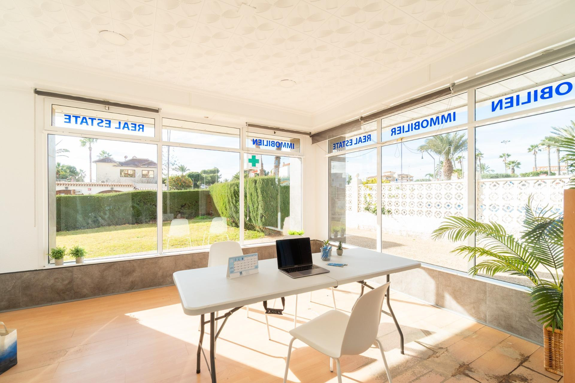 Lange termijn verhuur - Commercieel vastgoed - Orihuela Costa - Costa Blanca Zuid