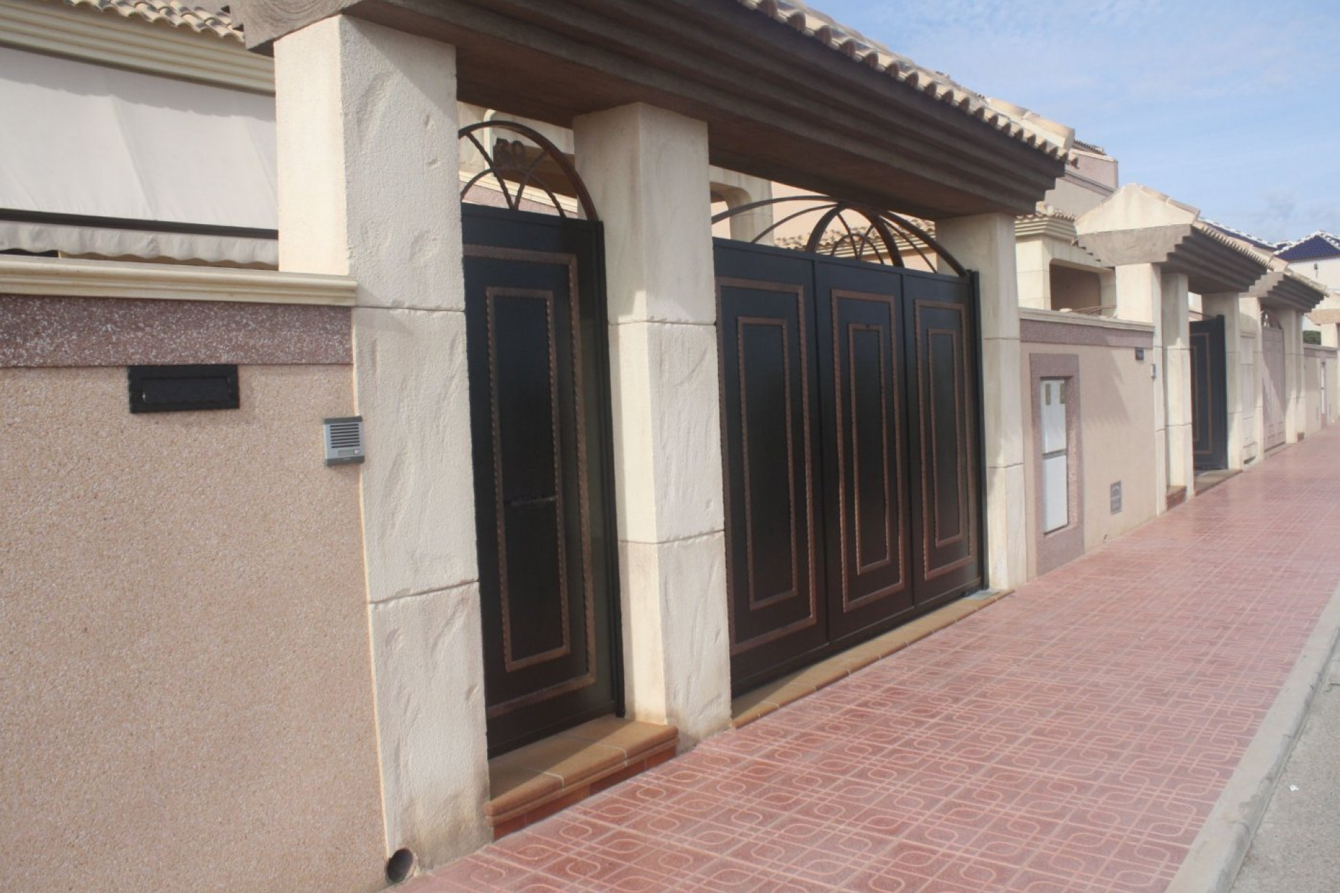 Obra nueva - 2. Chalet adosado - Torrevieja - Costa Blanca Sur