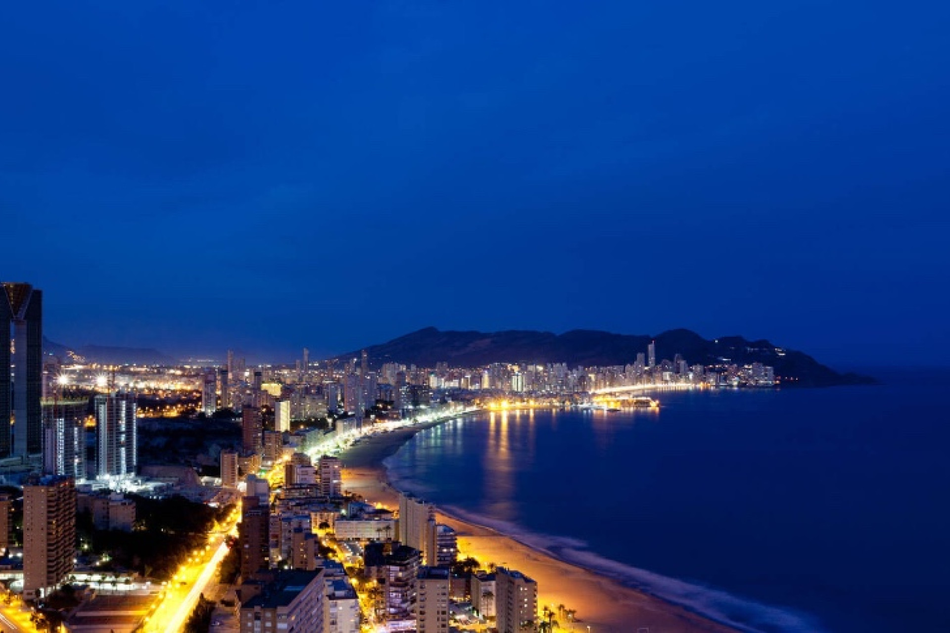 Obra nueva - 3. Casa pareada - Benidorm - Costa Blanca Norte 