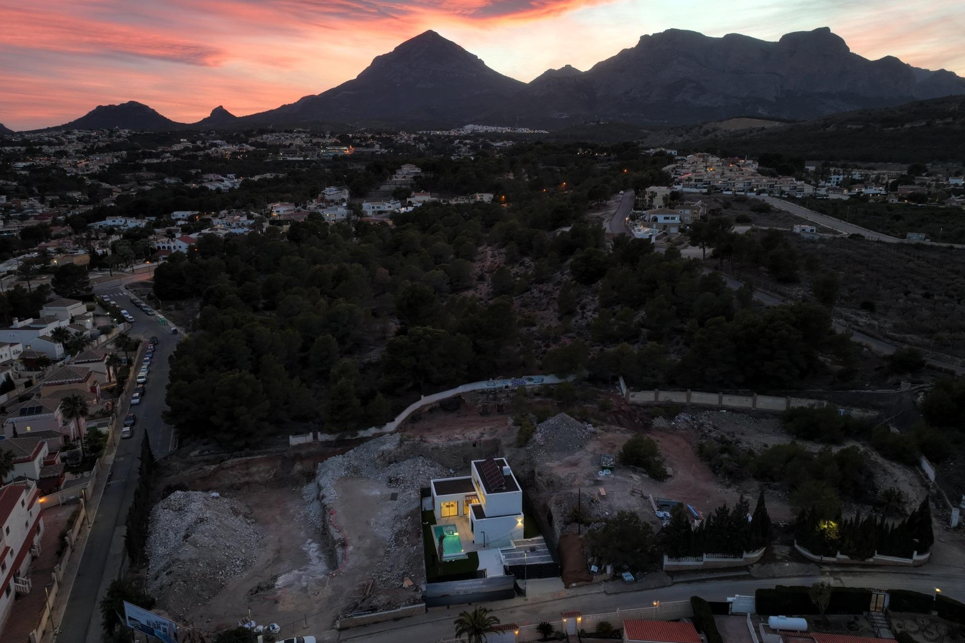 Obra nueva - Villa - Alfas del Pí - Benidorm