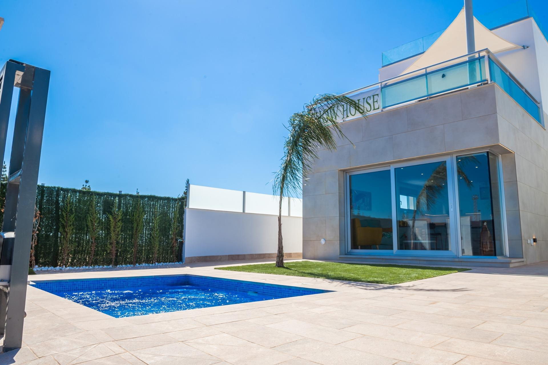 Obra nueva - Villa - Los Alcazares