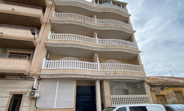 Other properties - Resale - Torrevieja - 8-00898