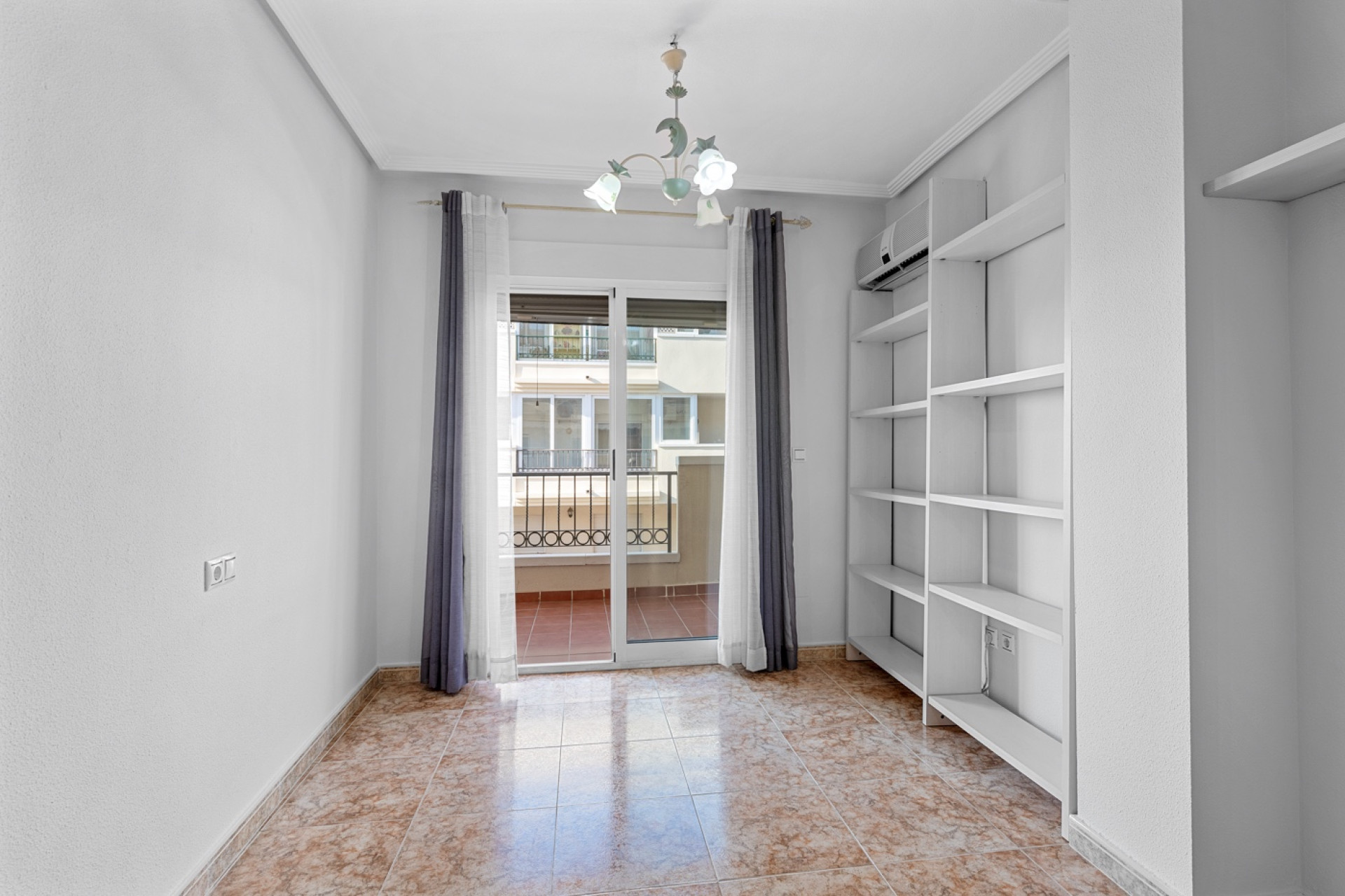 Resale - 1. Apartment / flat - Almoradí - Catral