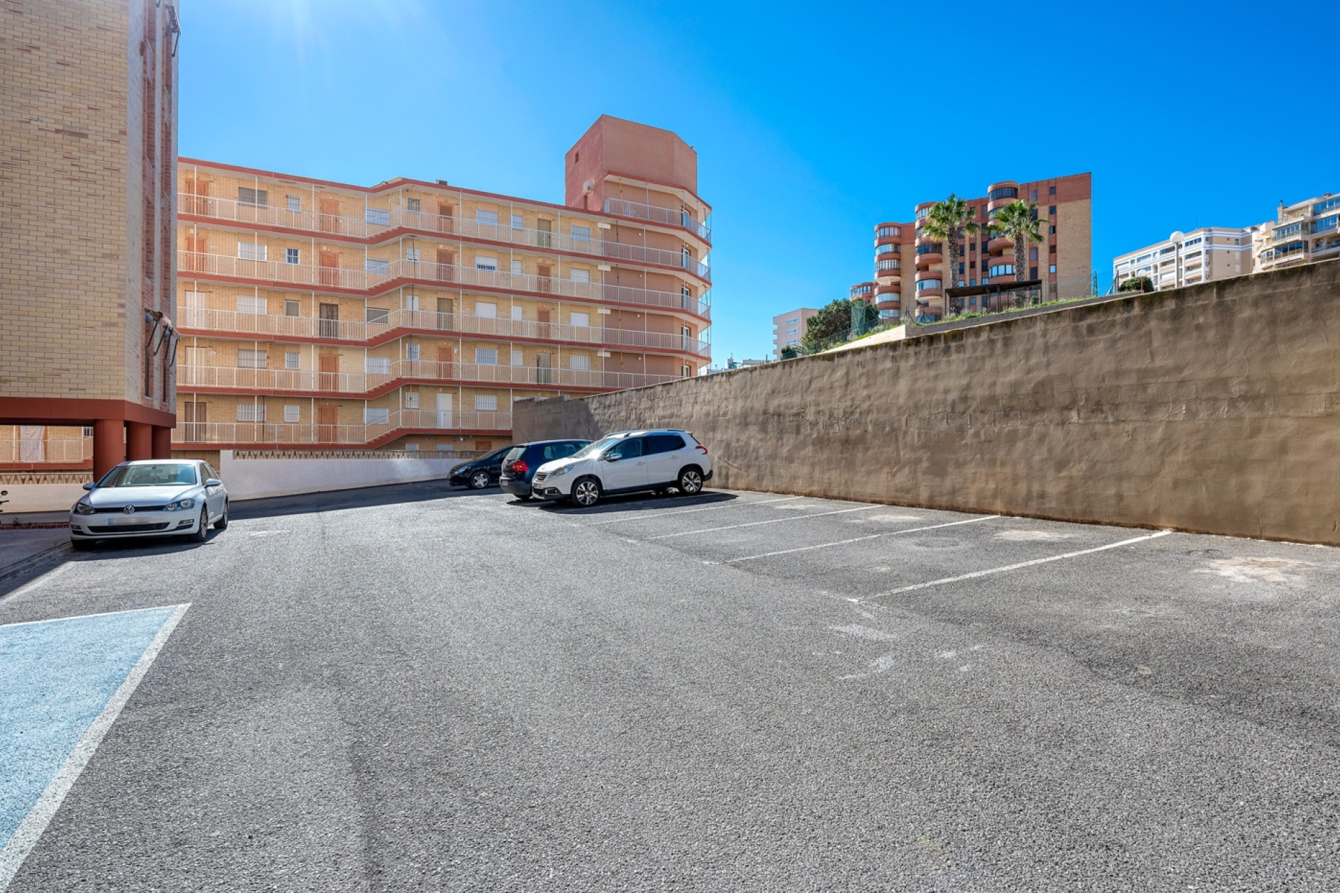 Resale - 1. Apartment / flat - Arenales del Sol - Segunda linea playa
