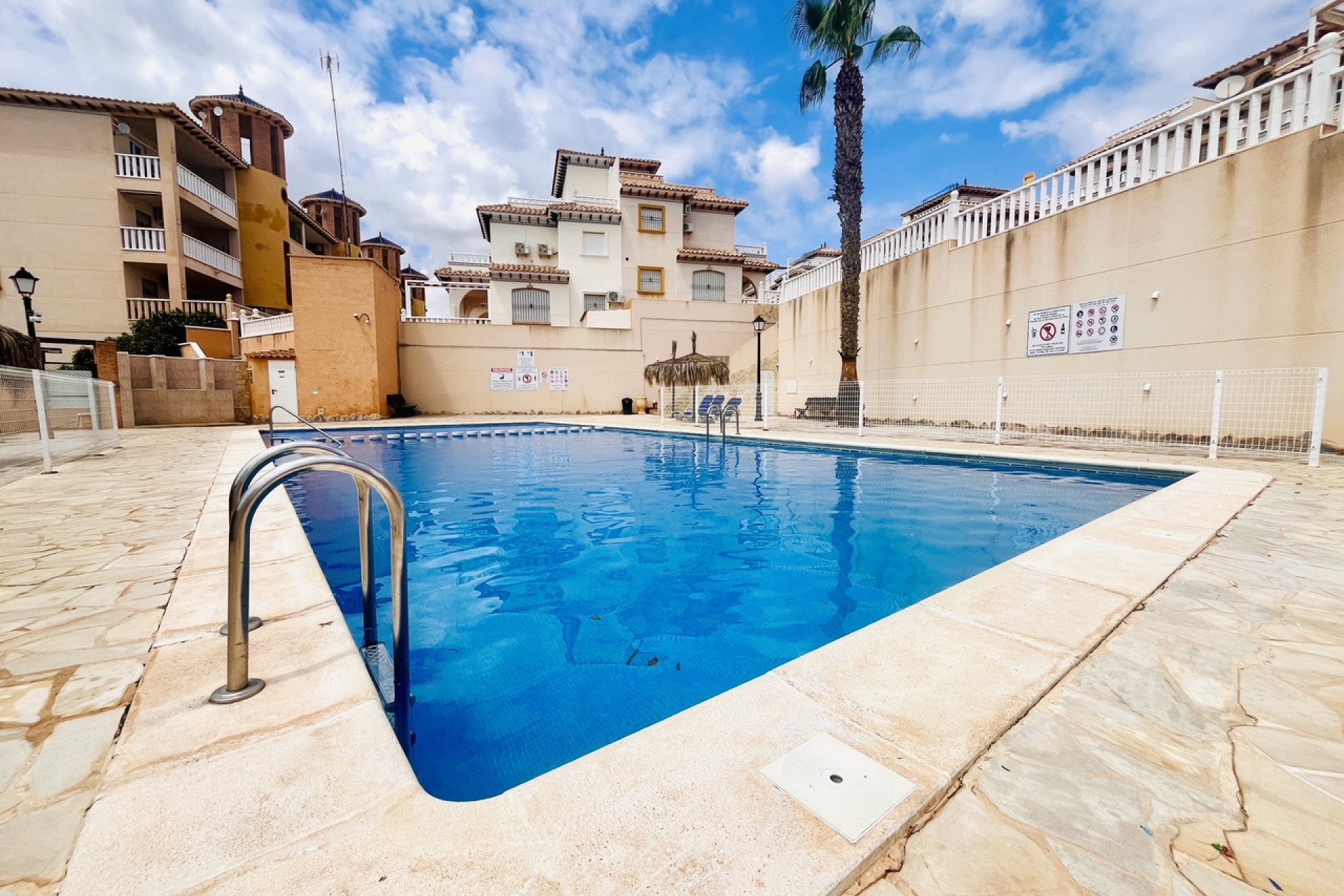 Resale - 1. Apartment / flat - Cabo Roig - Costa Blanca South